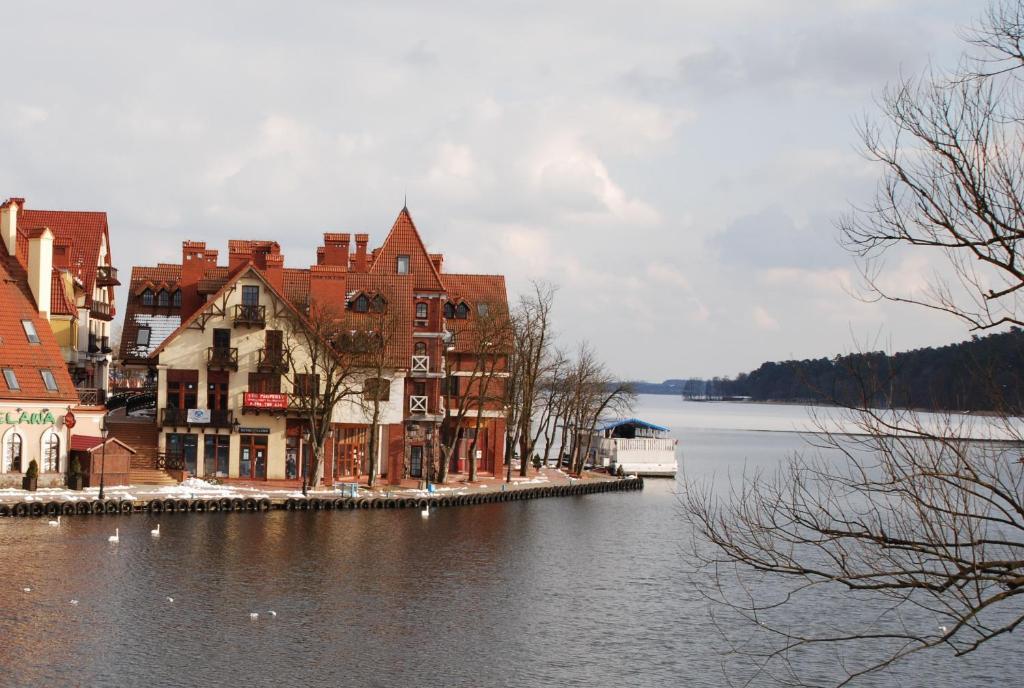 Mikolajki Apartamenty Екстериор снимка